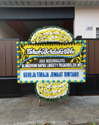 Papan Bunga Duka di Gempol